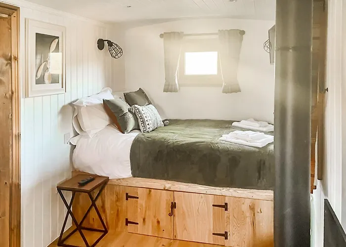 Keldholme Shepherds Hut Two - Uk48621 Appartement *